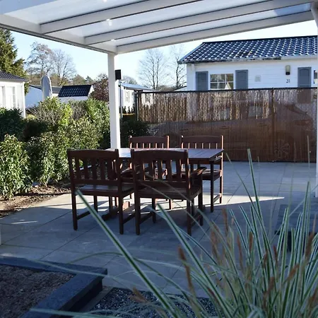 30 # Hygiene # Airport Eindhoven # Airco # Bosrijk # Hiking & Biking # Efteling # Safaripark *