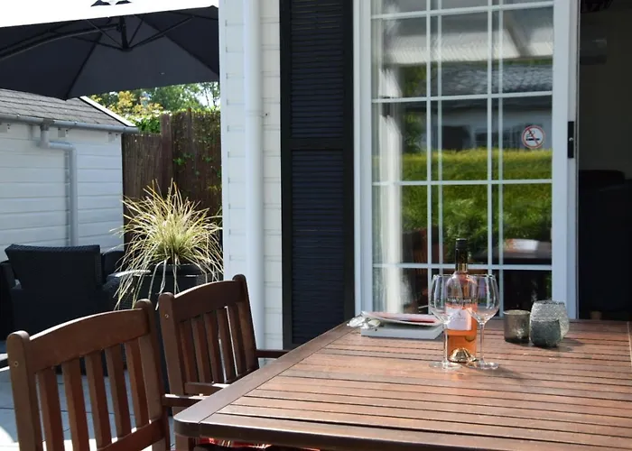 30 # Hygiene # Airport Eindhoven # Airco # Bosrijk # Hiking & Biking # Efteling # Safaripark Domek alpejski Oisterwijk